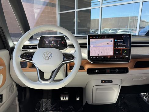 Used 2025 Volkswagen ID. Buzz 1st Edition image 16