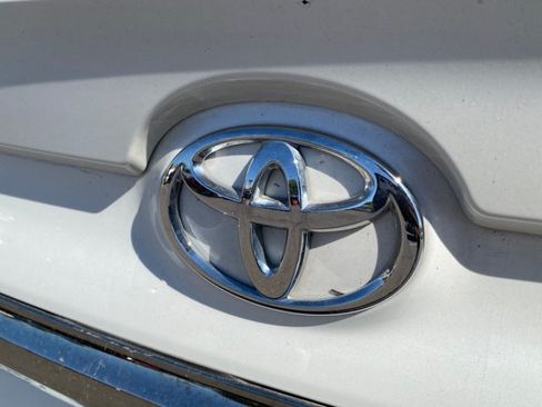 Used 2016 Toyota Camry SE FWD image 15