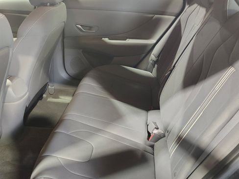 Used 2023 Hyundai Elantra SEL w/ Convenience Package FWD image 22
