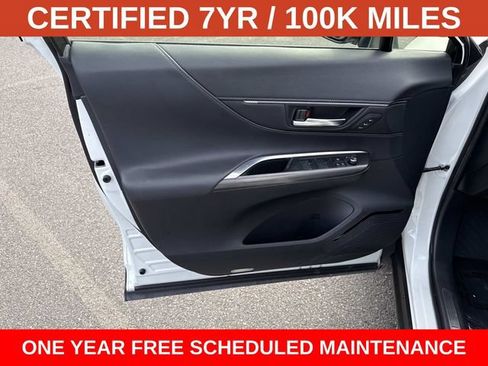 Used 2021 Toyota Venza Limited AWD/4WD image 13