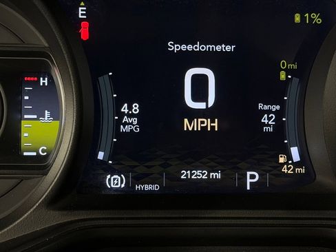 Used 2024 Jeep Wrangler Unlimited AWD/4WD image 17