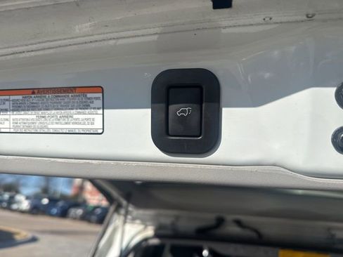 Used 2017 Toyota Sienna Limited image 10