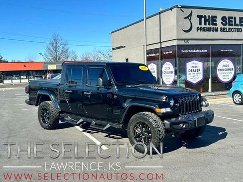 Used 2022 Jeep Gladiator Sport image 1