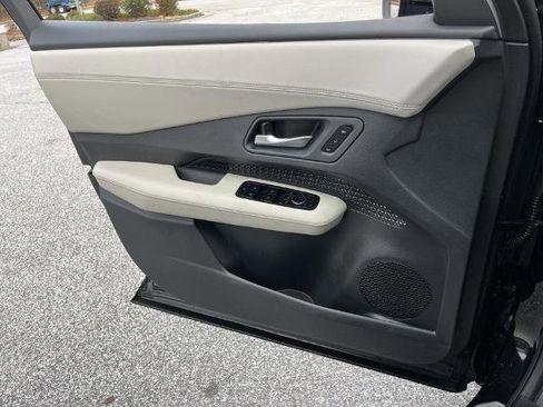 Certified 2023 Nissan Ariya AWD image 14