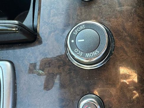 Used 2015 INFINITI QX60 AWD Hybrid w/ HEV Deluxe Touring Package image 22