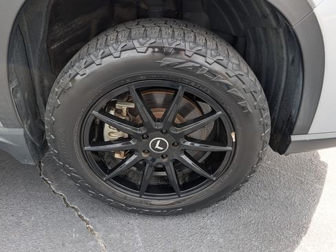 Used 2019 Subaru Ascent Premium AWD/4WD image 33