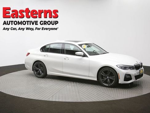 Used 2022 BMW 330i xDrive Sedan w/ M Sport Package image 49