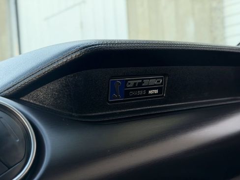 Used 2017 Ford Mustang Shelby GT350 w/ Electronics Package RWD image 24
