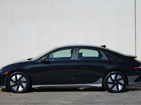 Used 2023 Hyundai Ioniq 6 SE AWD/4WD image 46