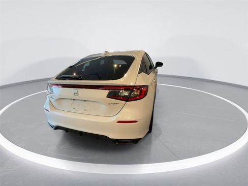 Used 2023 Honda Civic Sport image 7