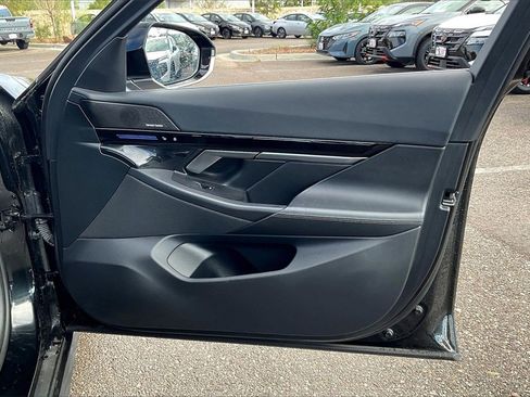 Used 2024 BMW 530i image 24