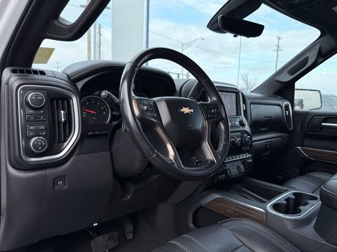 Used 2020 Chevrolet Silverado 1500 High Country w/ Technology Package image 10