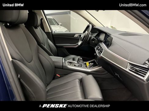 Certified 2022 BMW X7 xDrive40i w/ Premium Package image 21