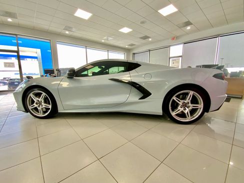 Used 2023 Chevrolet Corvette Stingray Coupe w/ Z51 Performance Package image 2