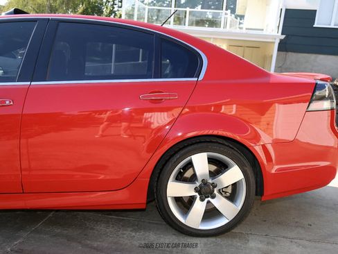Used 2009 Pontiac G8 GT w/ Premium Package RWD image 3