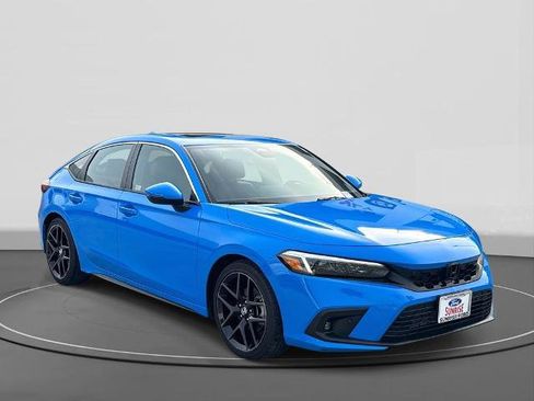 Used 2023 Honda Civic Sport Touring image 4