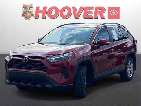 Used 2025 Toyota RAV4 XLE w/ Convenience Package FWD image 5