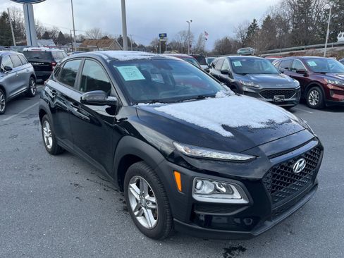 Used 2021 Hyundai Kona SE image 3