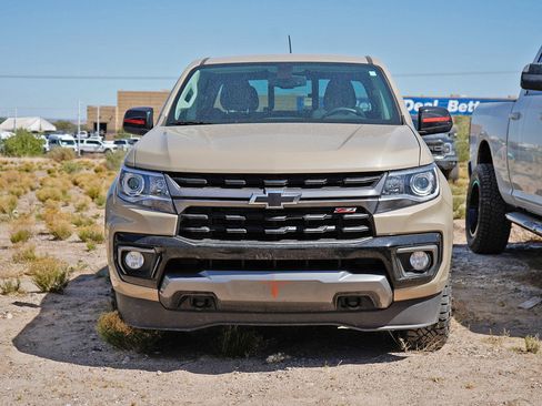 Used 2022 Chevrolet Colorado Z71 image 2