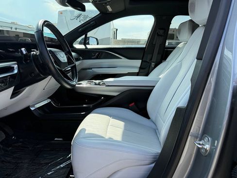 Used 2024 Cadillac Lyriq Sport AWD/4WD image 12