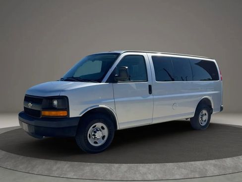 Used 2016 Chevrolet Express 2500 LS image 2