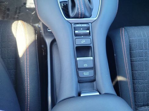 Certified 2023 Honda HR-V Sport image 38