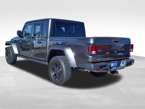 Used 2021 Jeep Gladiator Sport image 4