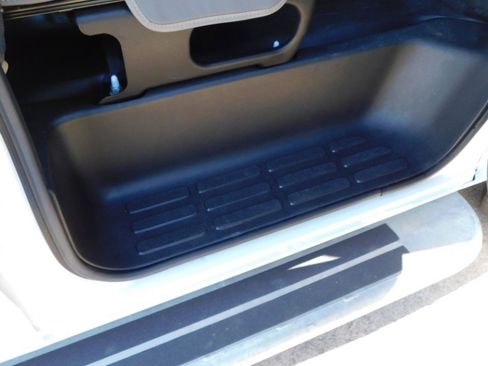 Used 2024 GMC Savana 2500 w/ Driver Convenience Package image 19