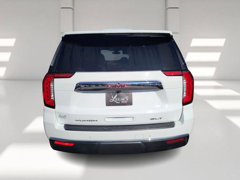 Used 2022 GMC Yukon XL SLT w/ SLT Premium Package image 5