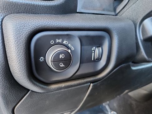 New 2025 RAM 2500 Tradesman image 31