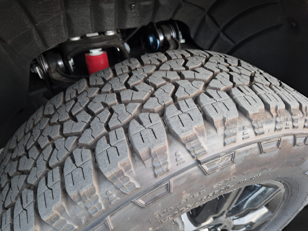 Used 2026 GMC Sierra 2500 AT4 AWD/4WD image 14