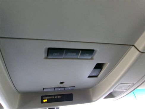 Used 2018 Chevrolet Silverado 1500 LT w/ All Star Edition image 27