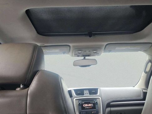 Used 2013 GMC Acadia Denali image 9