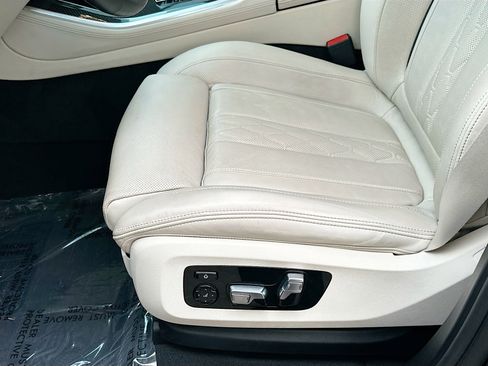 Used 2024 BMW X5 M60i image 18