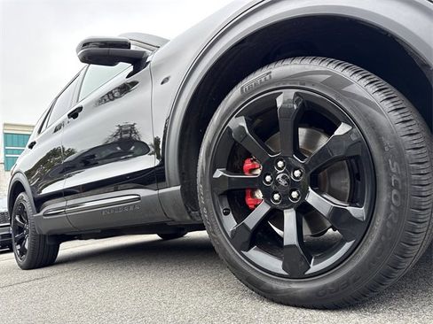 Used 2022 Ford Explorer ST w/ Equipment Group 401A image 9