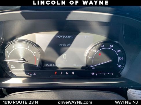 Used 2022 Lincoln Corsair AWD w/ Equipment Group 101A image 15