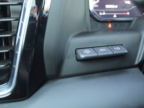 Used 2025 GMC Sierra 2500 Denali Ultimate AWD/4WD image 29