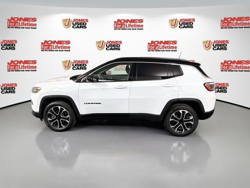 Used 2023 Jeep Compass Limited w/ Sun and Sound Group AWD/4WD image 14