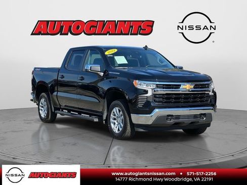 Used 2022 Chevrolet Silverado 1500 LT image 1