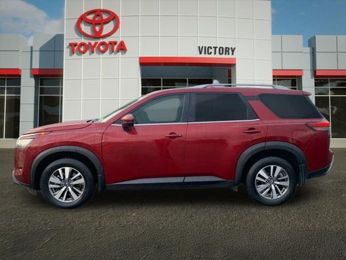 Used 2022 Nissan Pathfinder SL image 6