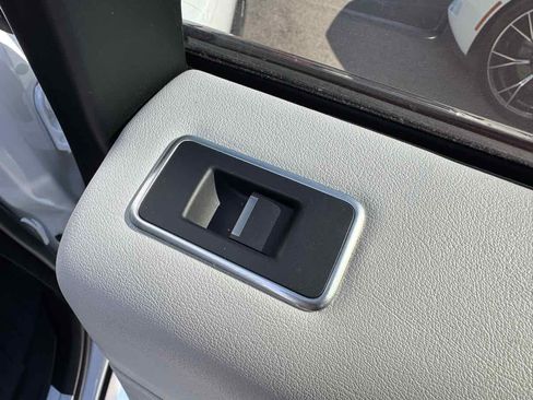 Used 2017 Land Rover Range Rover Supercharged image 46