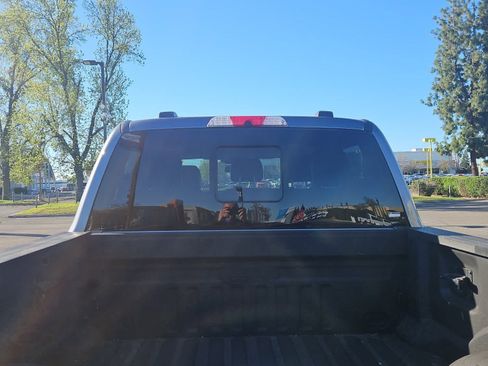 Used 2023 Ford F250 Lariat w/ FX4 Off-Road Package image 8