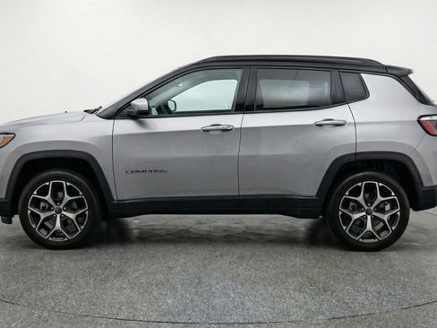 Used 2025 Jeep Compass Limited image 5