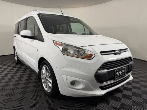Used 2017 Ford Transit Connect Titanium FWD image 3