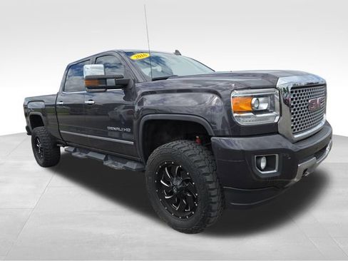 Used 2016 GMC Sierra 2500 Denali w/ Duramax Plus Package AWD/4WD image 1
