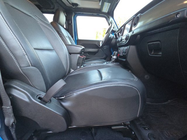 Used 2020 Jeep Gladiator Sport w/ Quick Order Package 24S AWD/4WD image 17