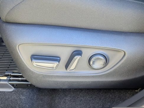 New 2025 Toyota RAV4 XLE image 20