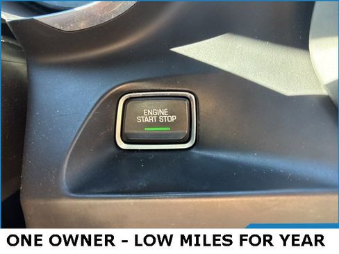 Used 2020 Chevrolet Camaro LT image 9