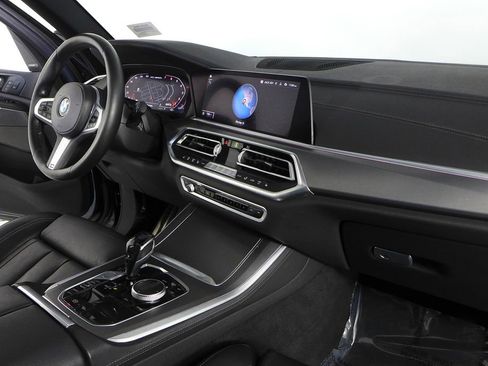 Used 2020 BMW X5 M50i w/ Executive Package image 13