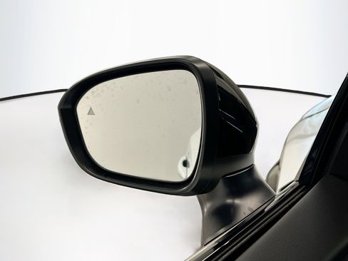 Used 2024 Nissan Ariya AWD image 16